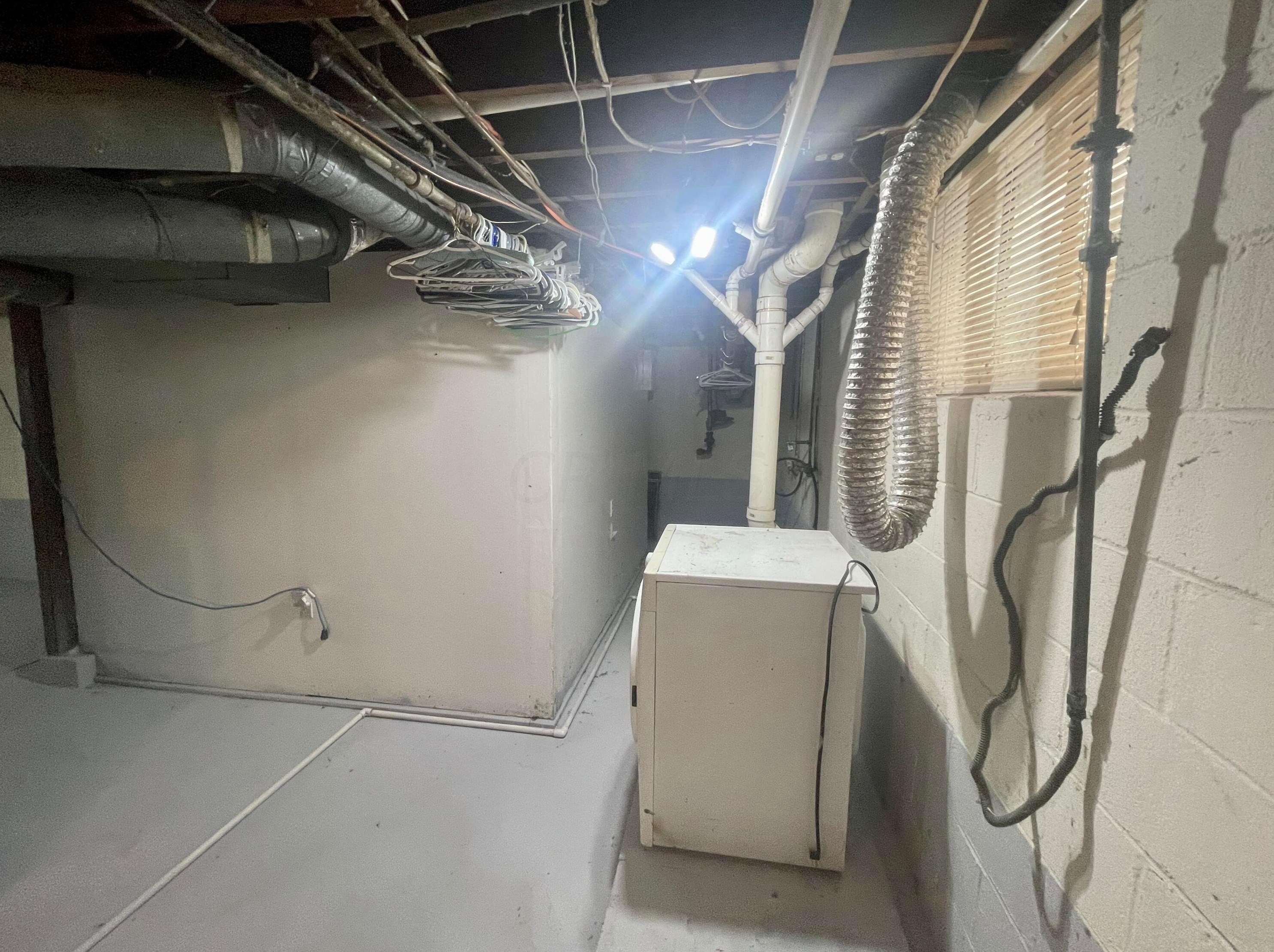 261 Pasadena Ave, Columbus OH 43228-1148 exterior