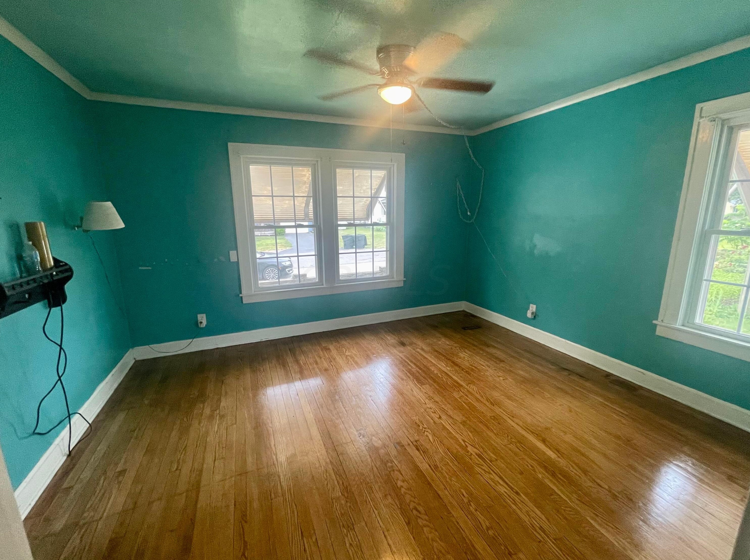 261 Pasadena Ave, Columbus OH 43228-1148 exterior