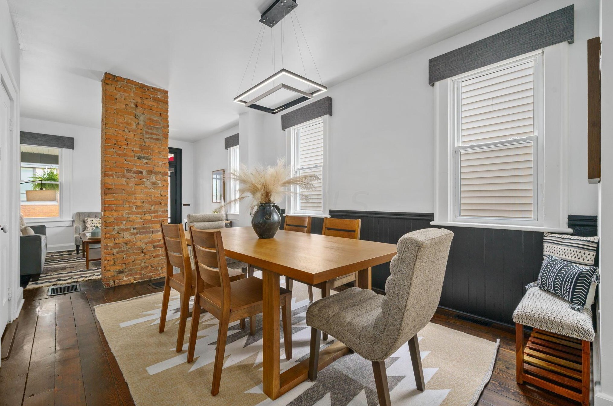 641 Briggs St, Columbus OH 43206-1333 exterior