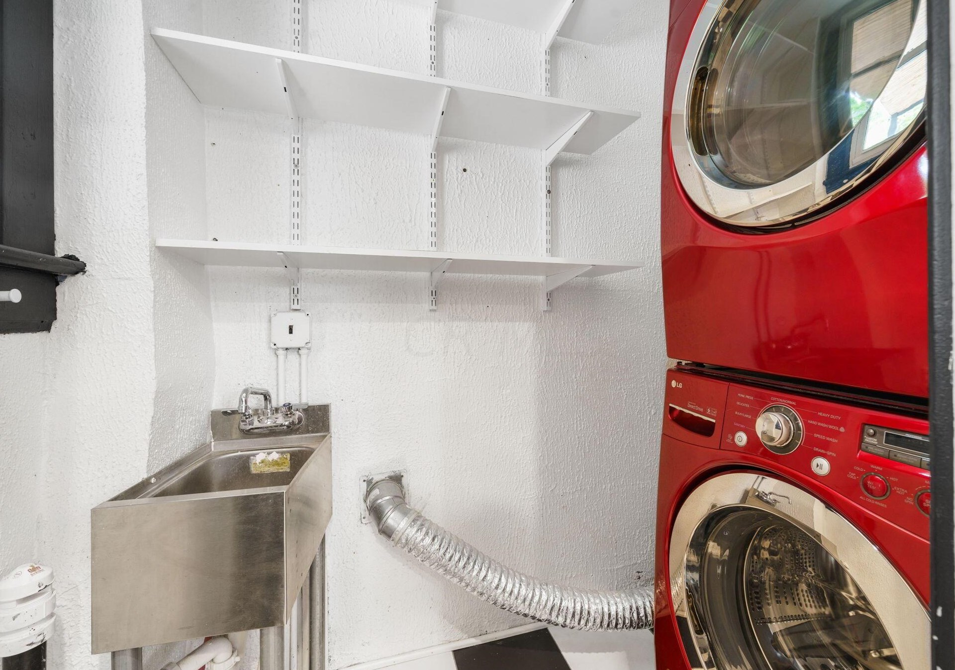 641 Briggs St, Columbus OH 43206-1333 exterior