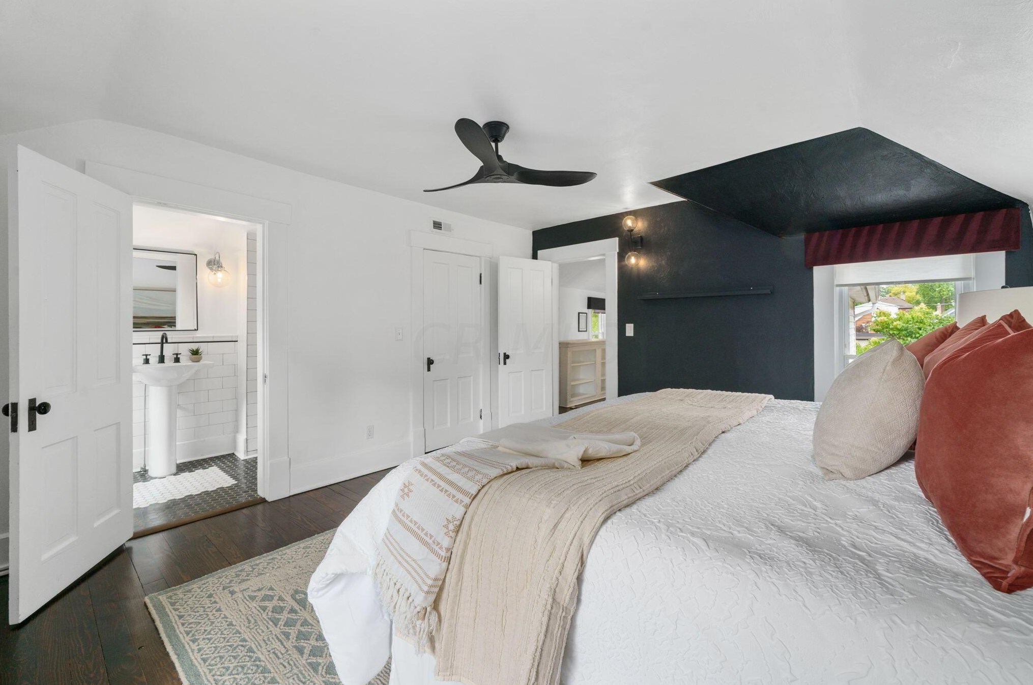 641 Briggs St, Columbus OH 43206-1333 exterior