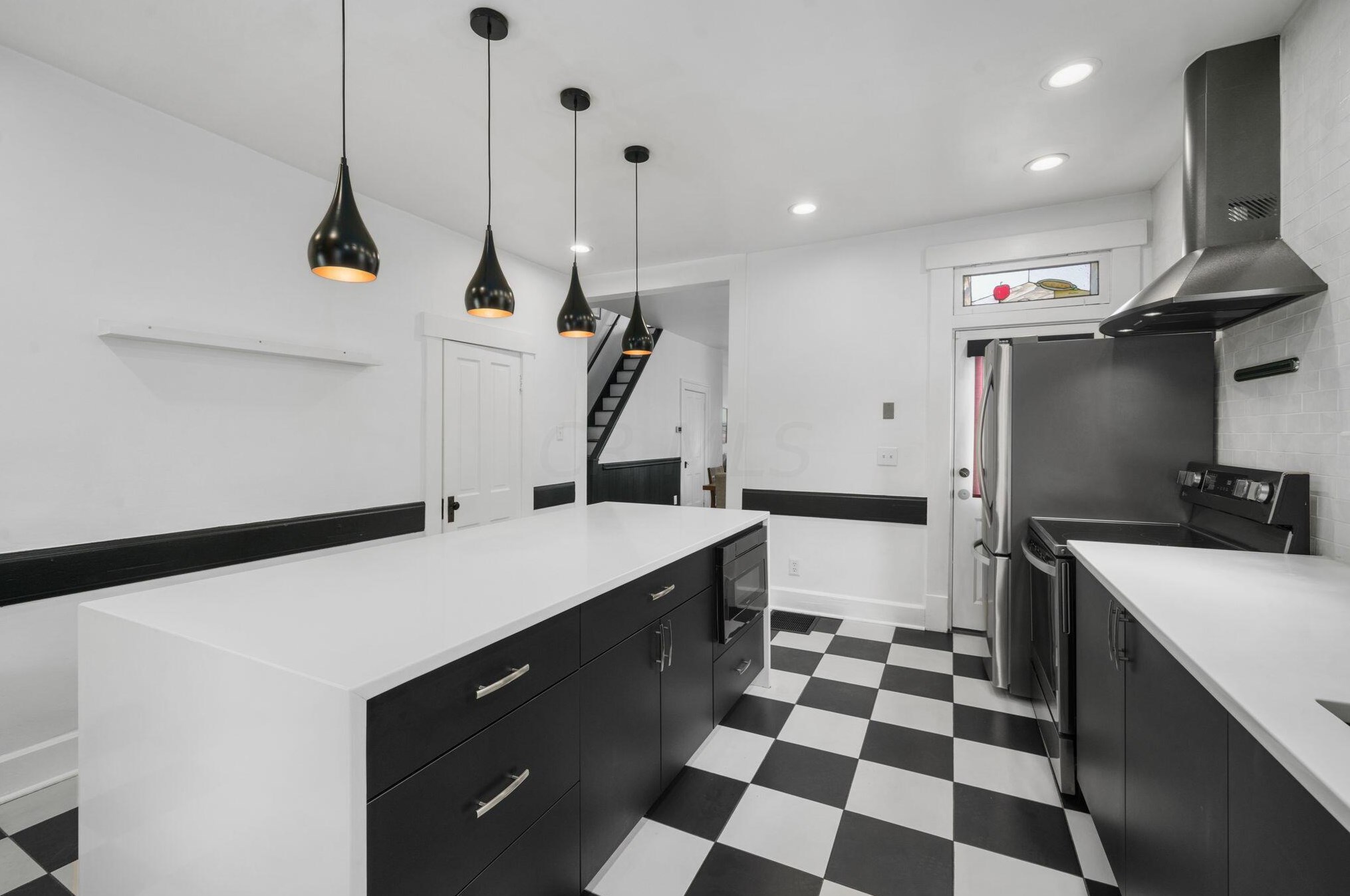 641 Briggs St, Columbus OH 43206-1333 exterior