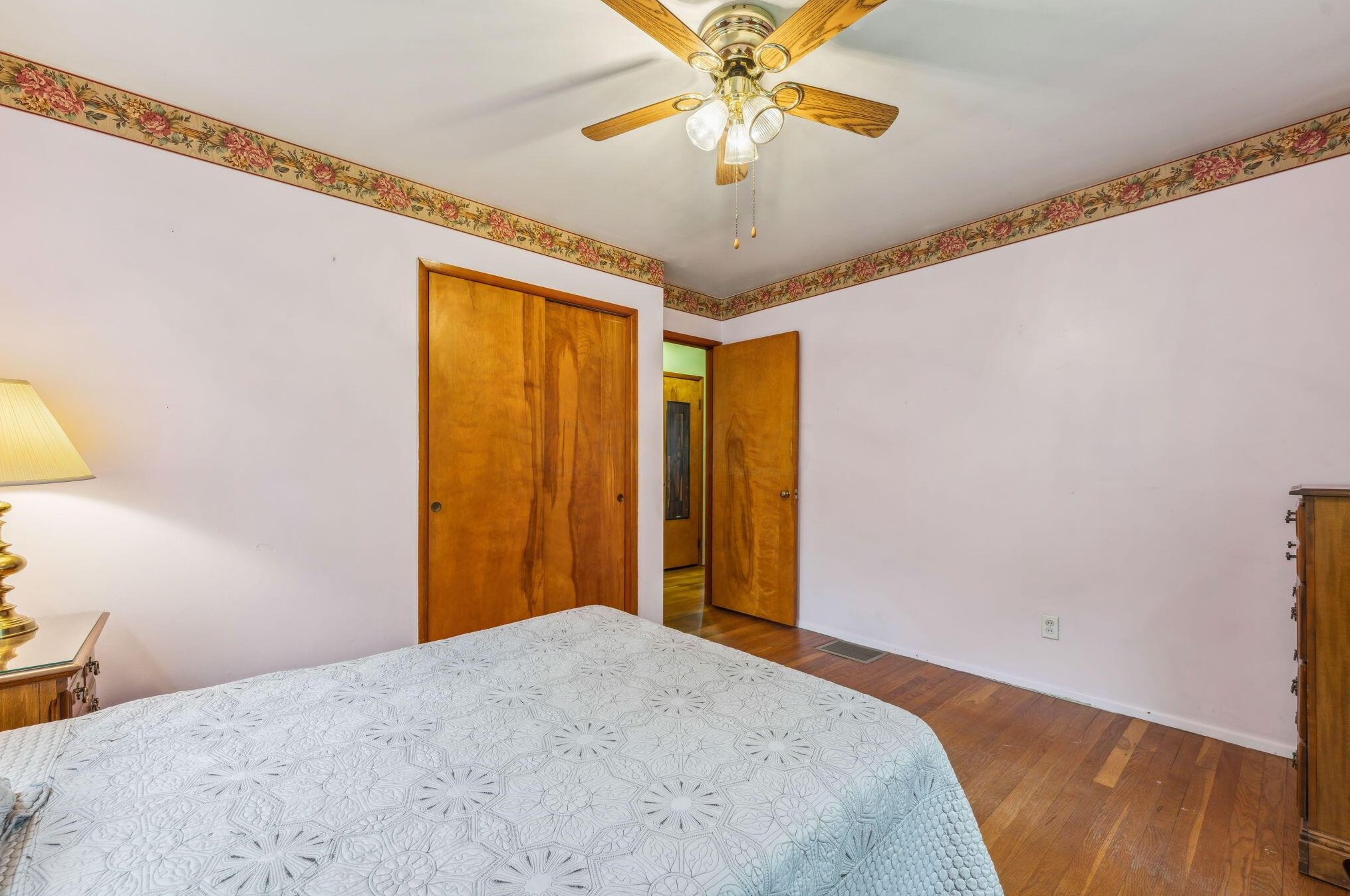 1316 Moler Rd, Columbus OH 43207-1602 exterior