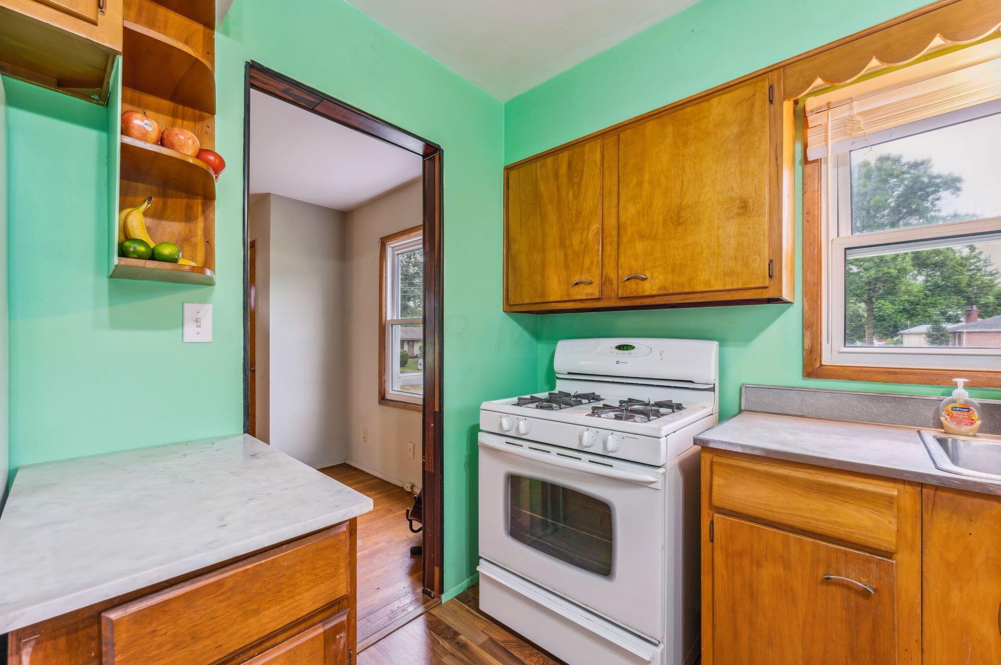 1316 Moler Rd, Columbus OH 43207-1602 exterior