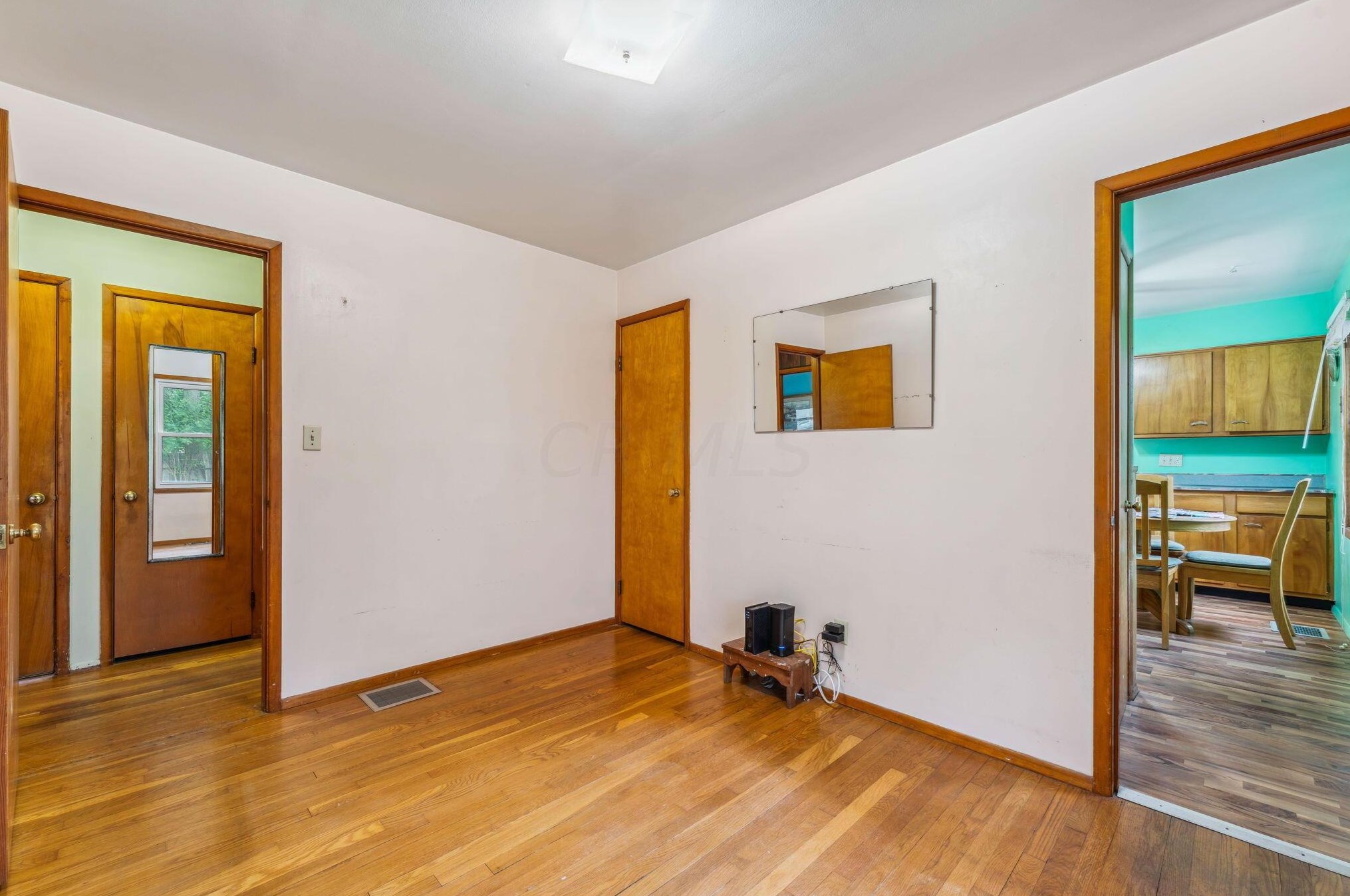 1316 Moler Rd, Columbus OH 43207-1602 exterior