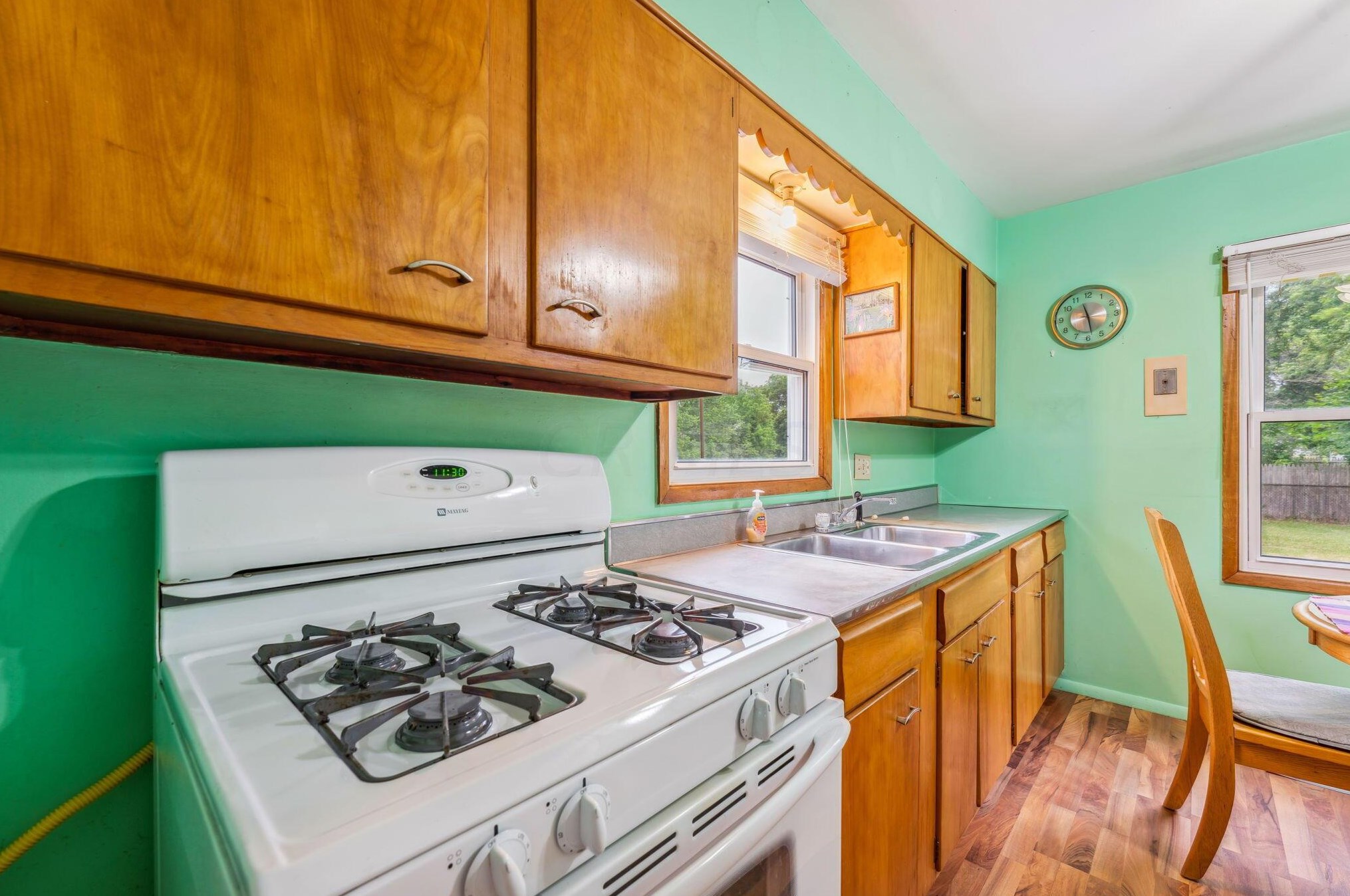 1316 Moler Rd, Columbus OH 43207-1602 exterior