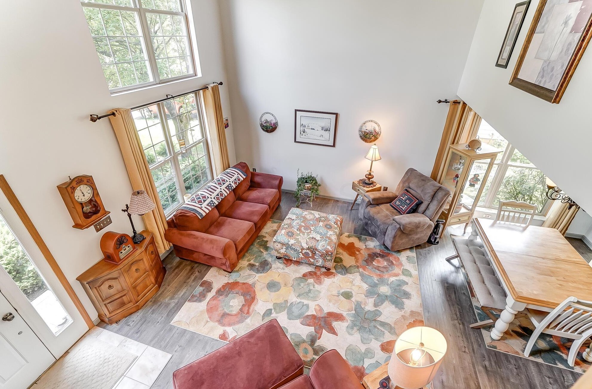 410 Woodside Mdw Pl, Columbus OH 43230-7031 exterior