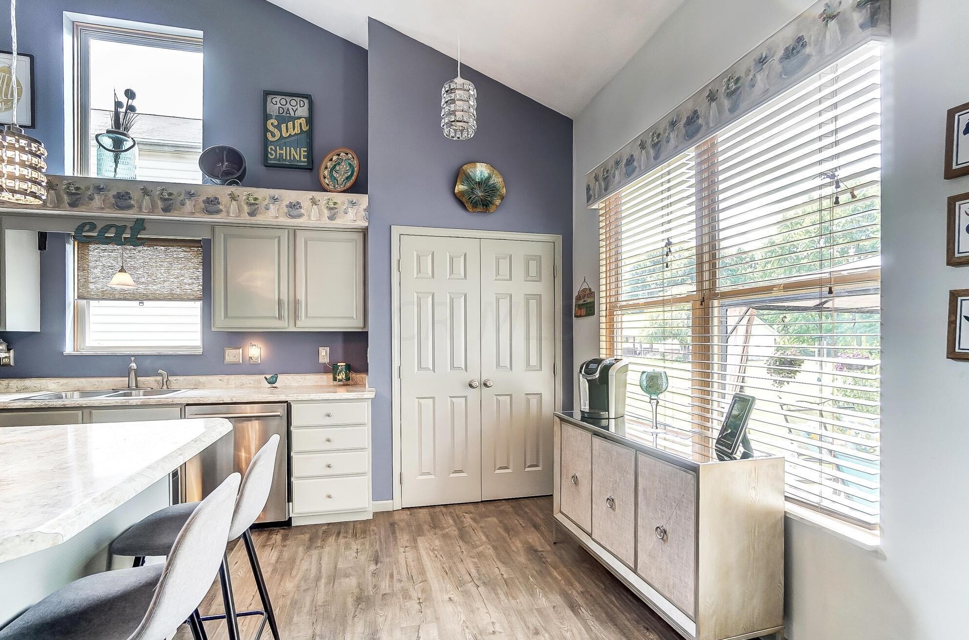 410 Woodside Mdw Pl, Columbus OH 43230-7031 exterior