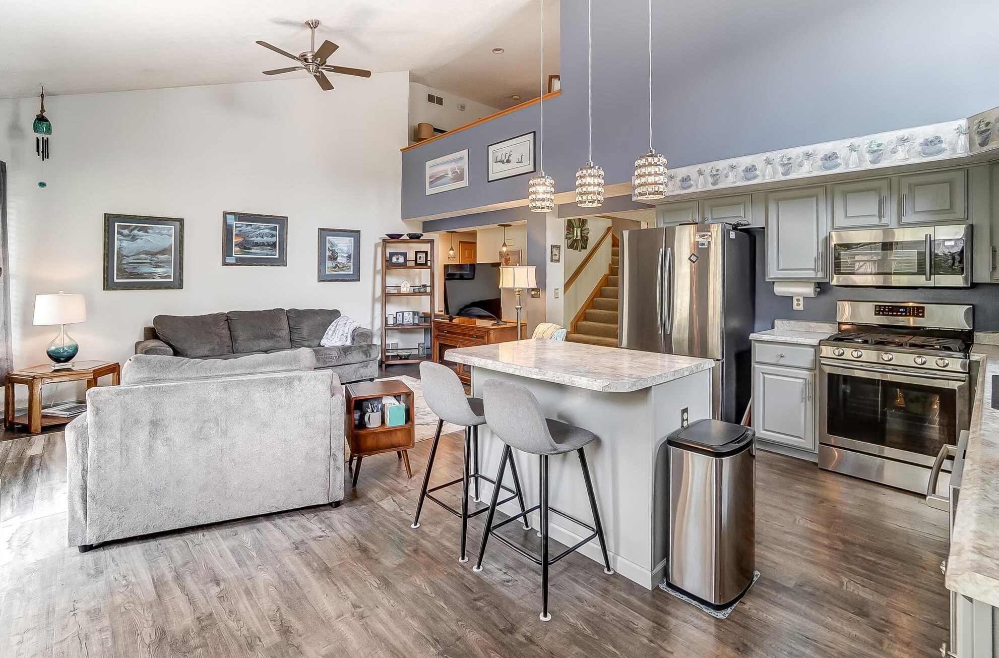 410 Woodside Mdw Pl, Columbus OH 43230-7031 exterior