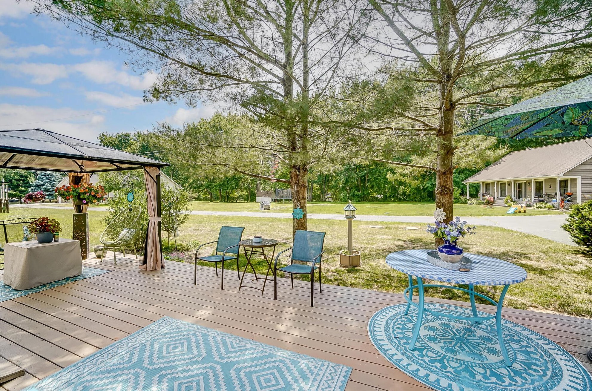 410 Woodside Mdw Pl, Columbus OH 43230-7031 exterior