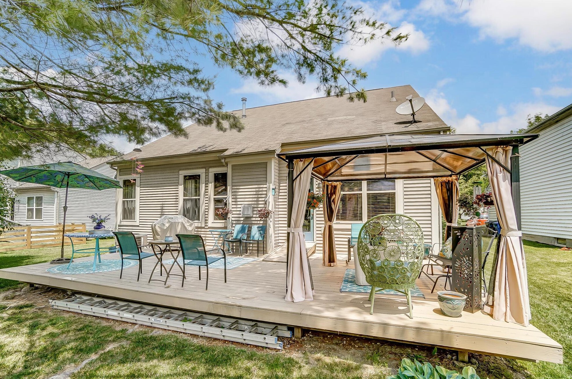 410 Woodside Mdw Pl, Columbus OH 43230-7031 exterior