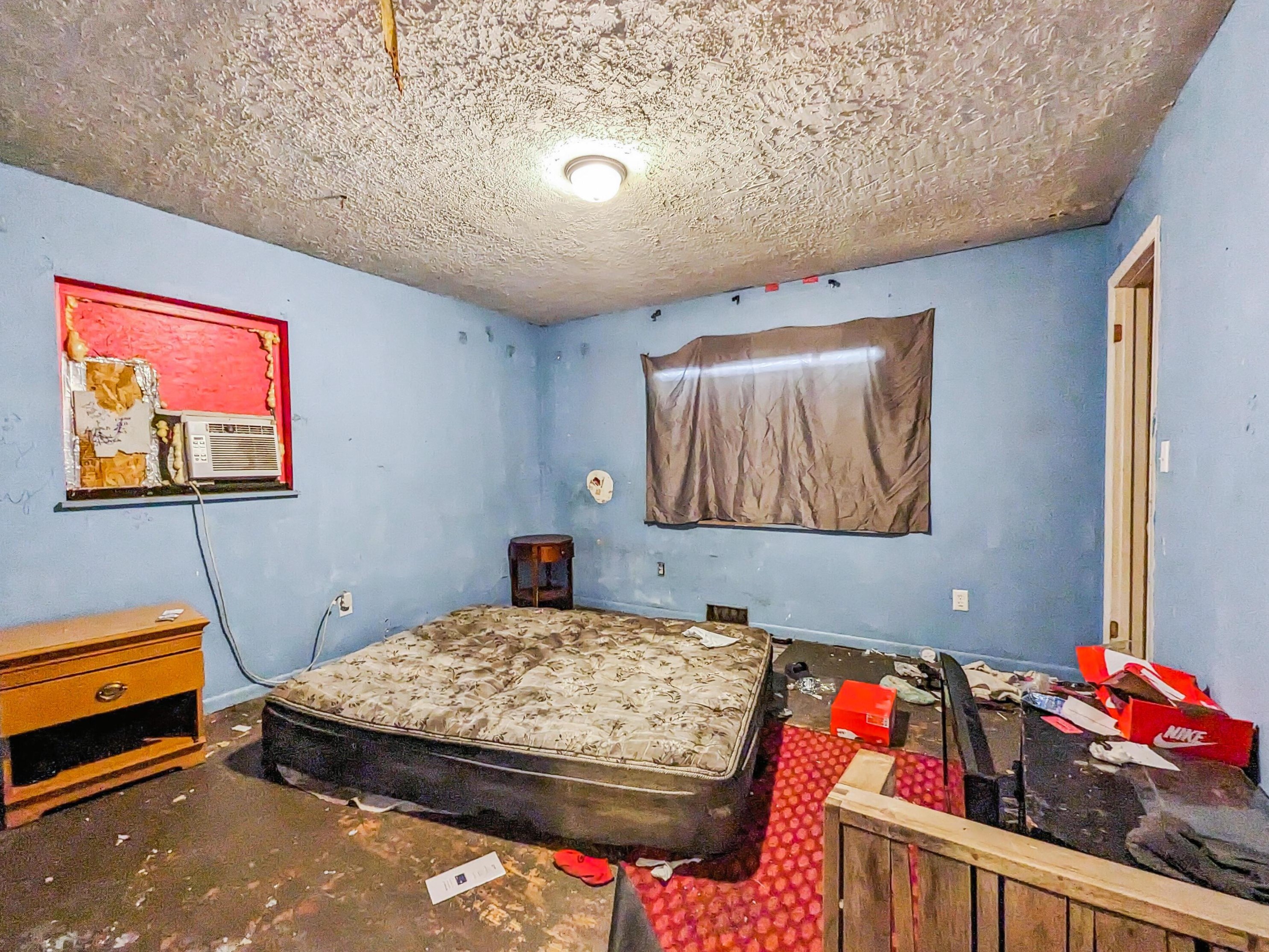 2008 Floral Ave, Columbus OH  43223-1106 exterior