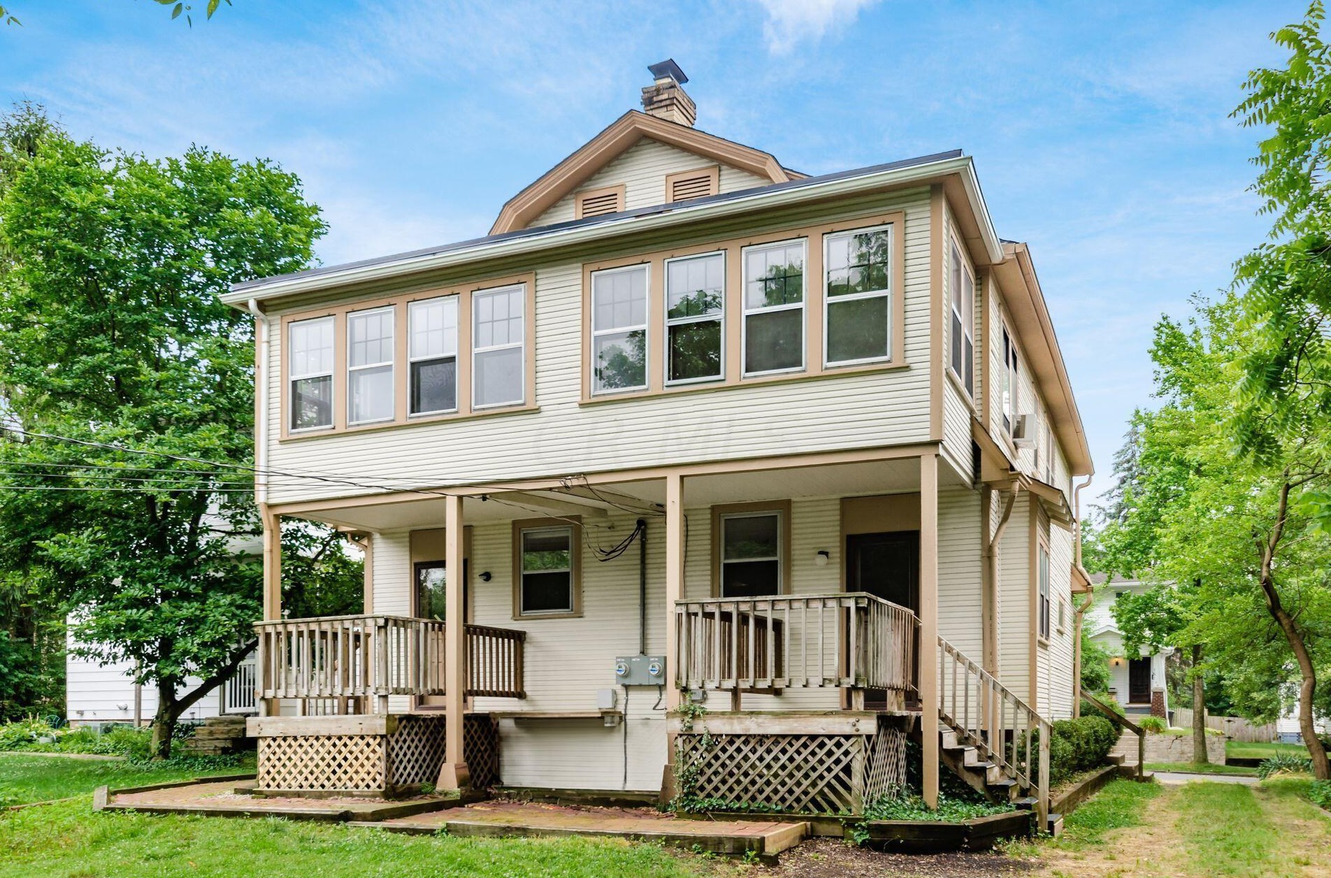 154 Clinton Hts Ave, Columbus OH 43202-1245 exterior