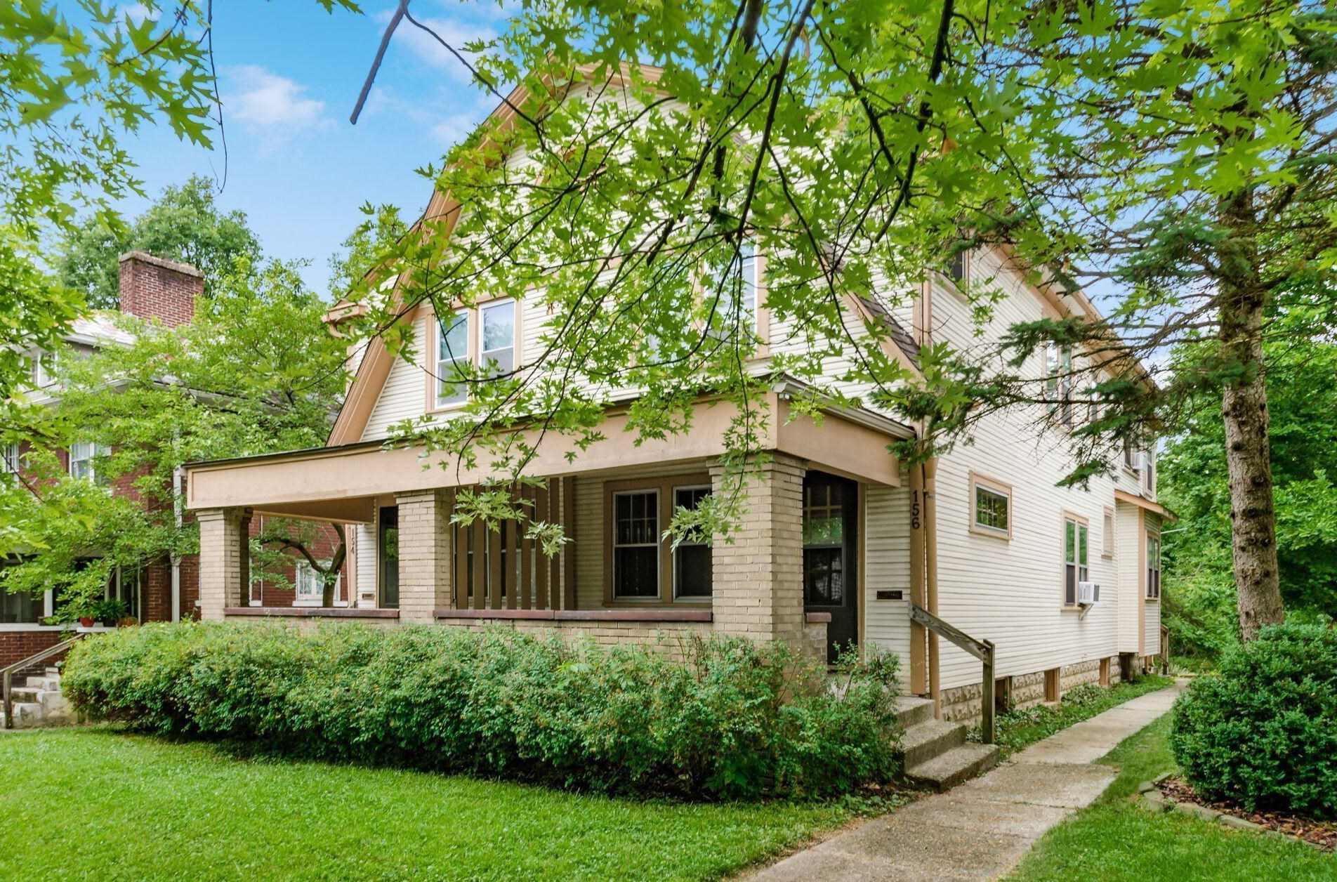 154 Clinton Hts Ave, Columbus OH 43202-1245 exterior