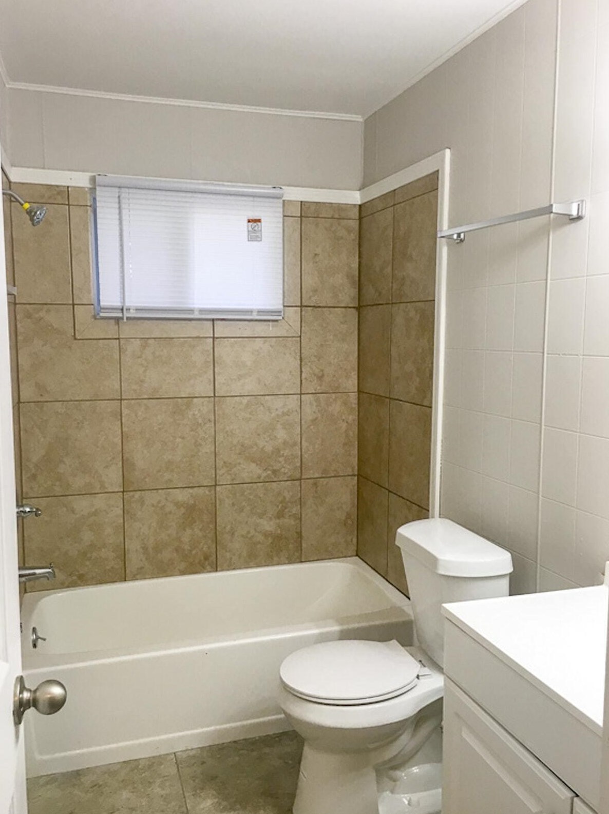 2775 Fleet Rd, Columbus OH  43232-5326 exterior