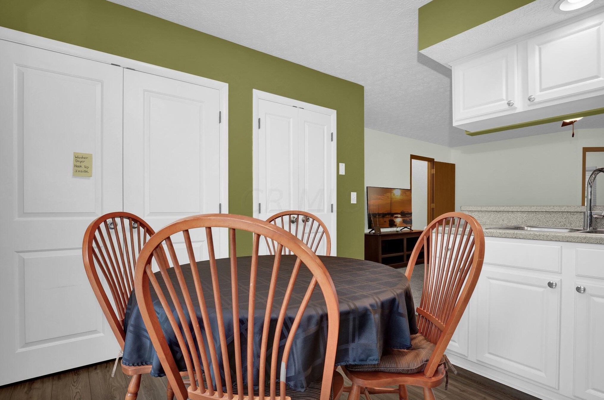 5863 Buechler Bnd, Columbus OH 43228-8802 exterior