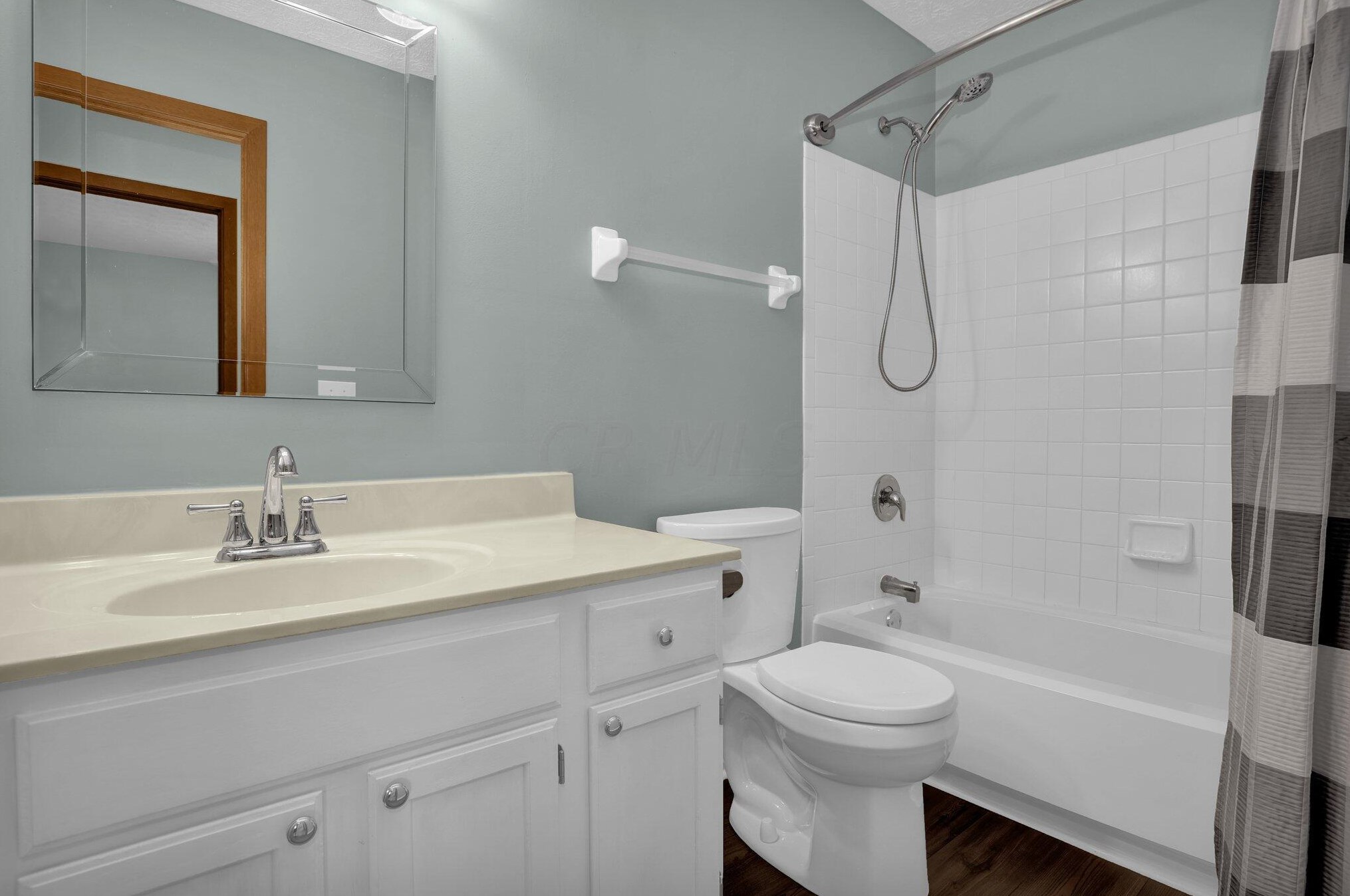 5863 Buechler Bnd, Columbus OH 43228-8802 exterior