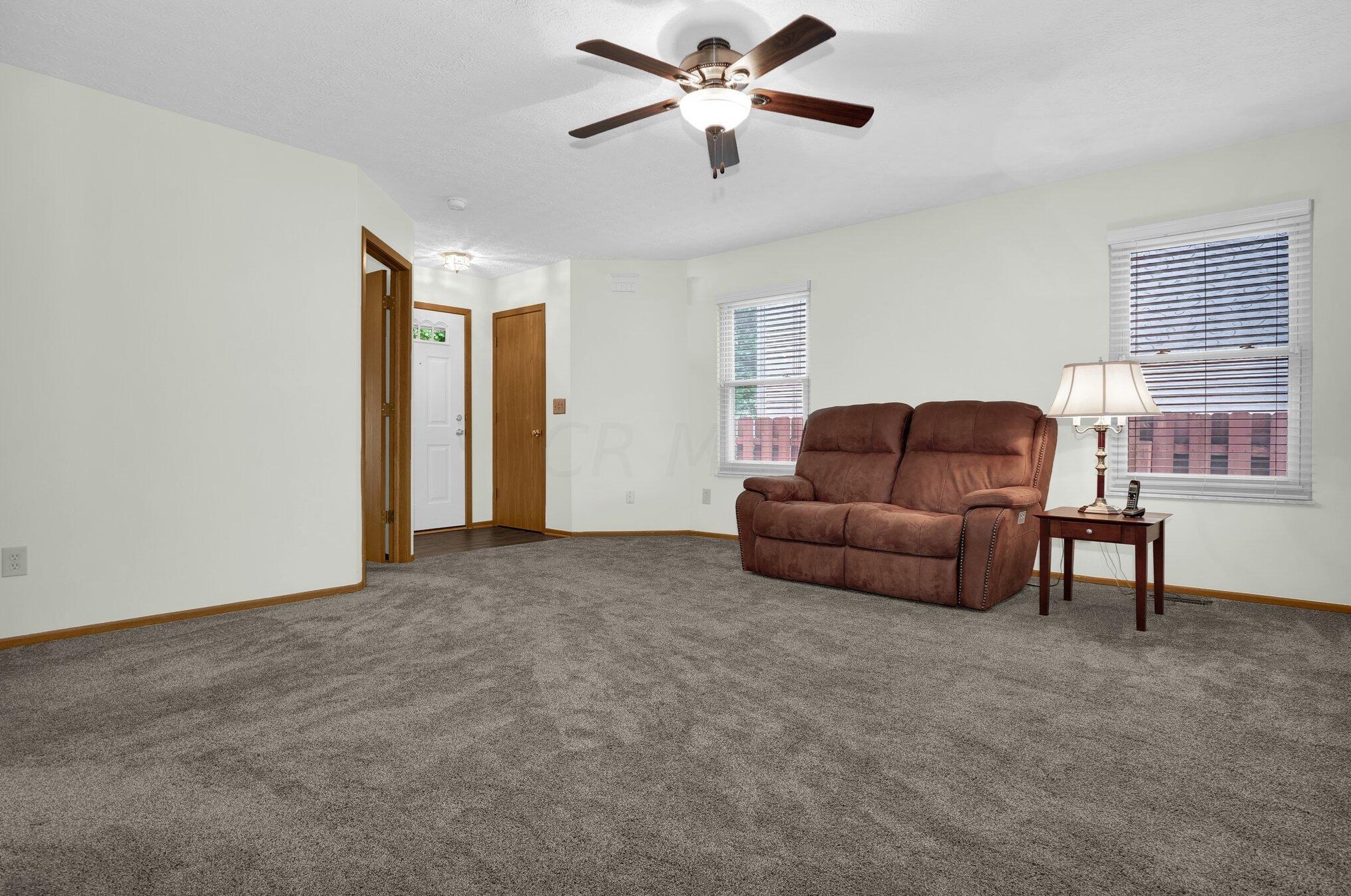 5863 Buechler Bnd, Columbus OH 43228-8802 exterior