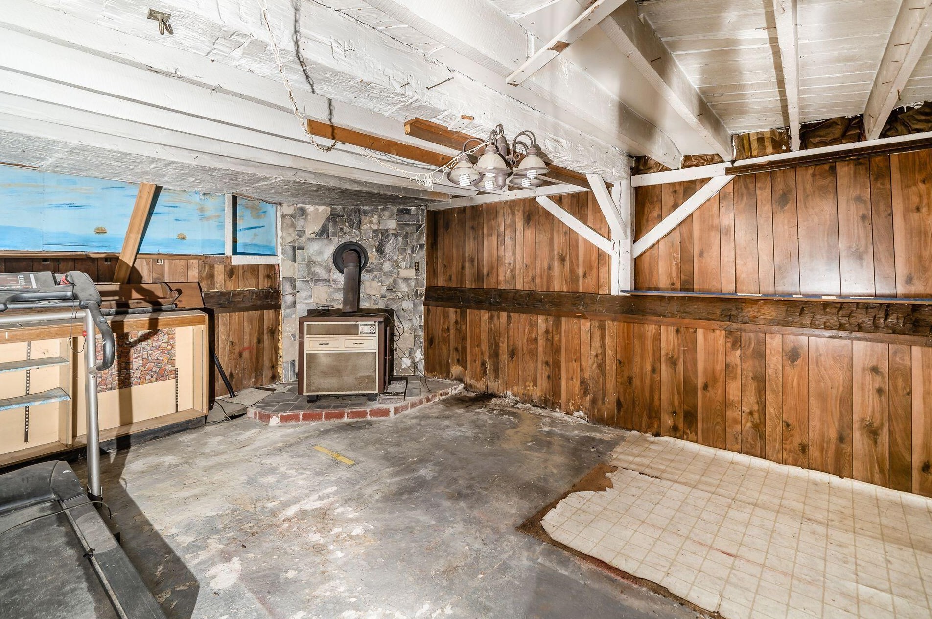 1121 Pauline Ave, Columbus OH 43224-3138 exterior