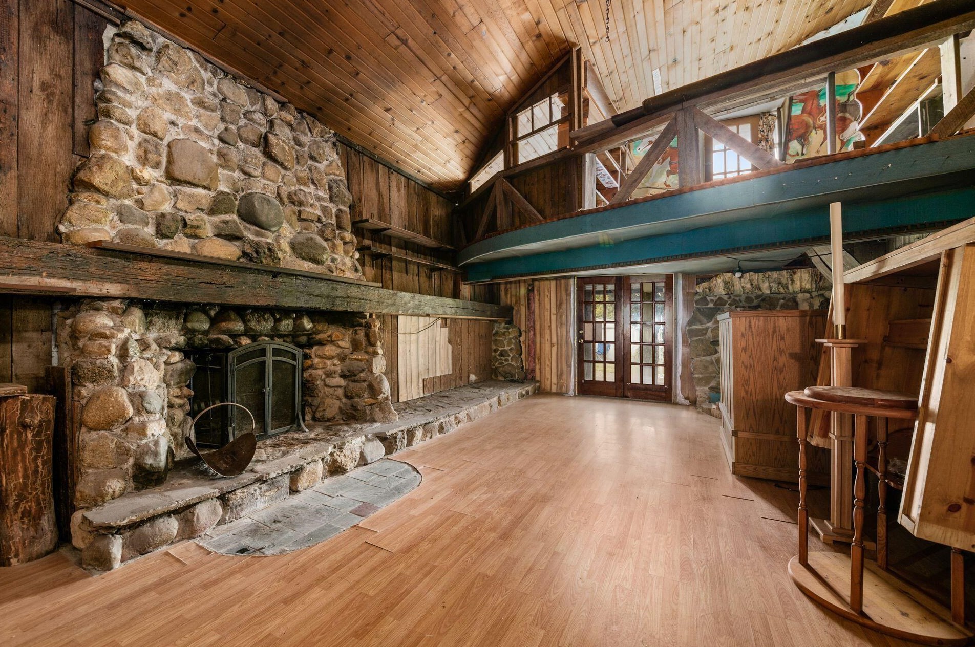 1121 Pauline Ave, Columbus OH 43224-3138 exterior