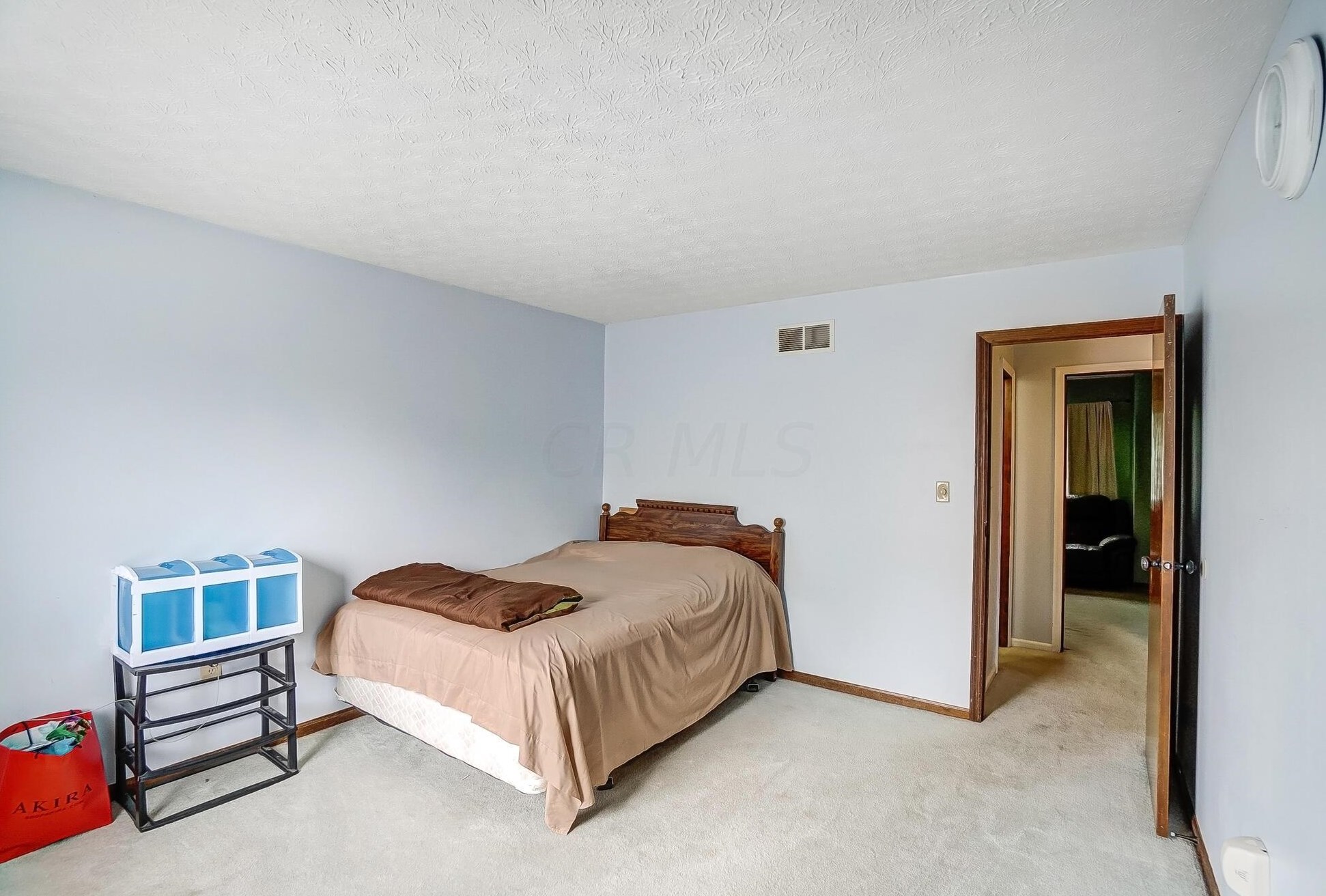 5742 Great Hall Ct, Columbus OH exterior