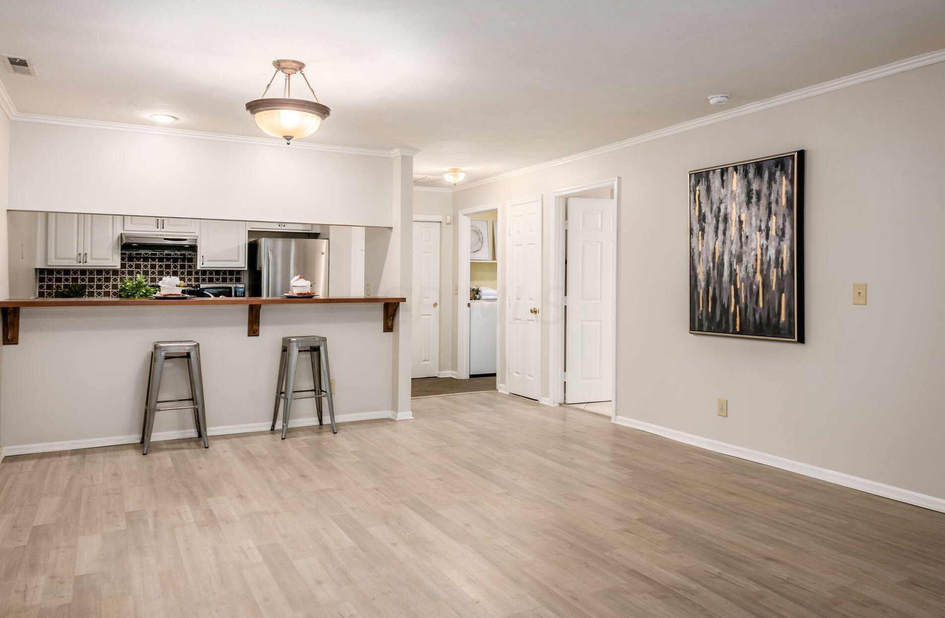 13 Victorian Gate Way, Columbus OH  43215-1682 exterior