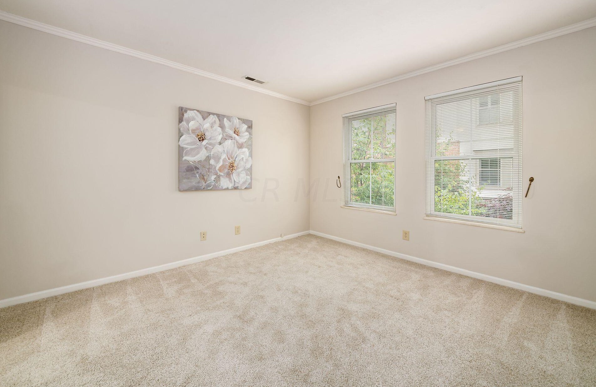 13 Victorian Gate Way, Columbus OH  43215-1682 exterior