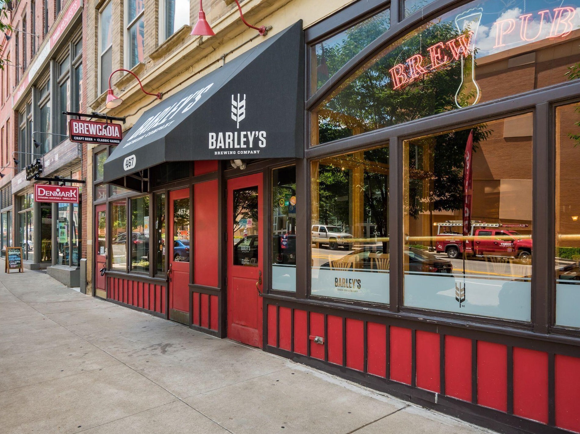 13 Victorian Gate Way, Columbus OH  43215-1682 exterior