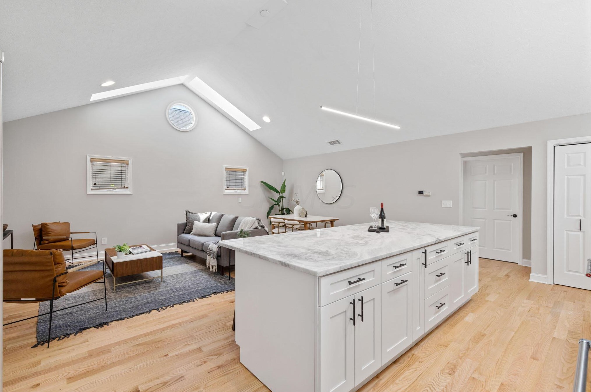 518 Beck St, Columbus OH  43206-1376 exterior