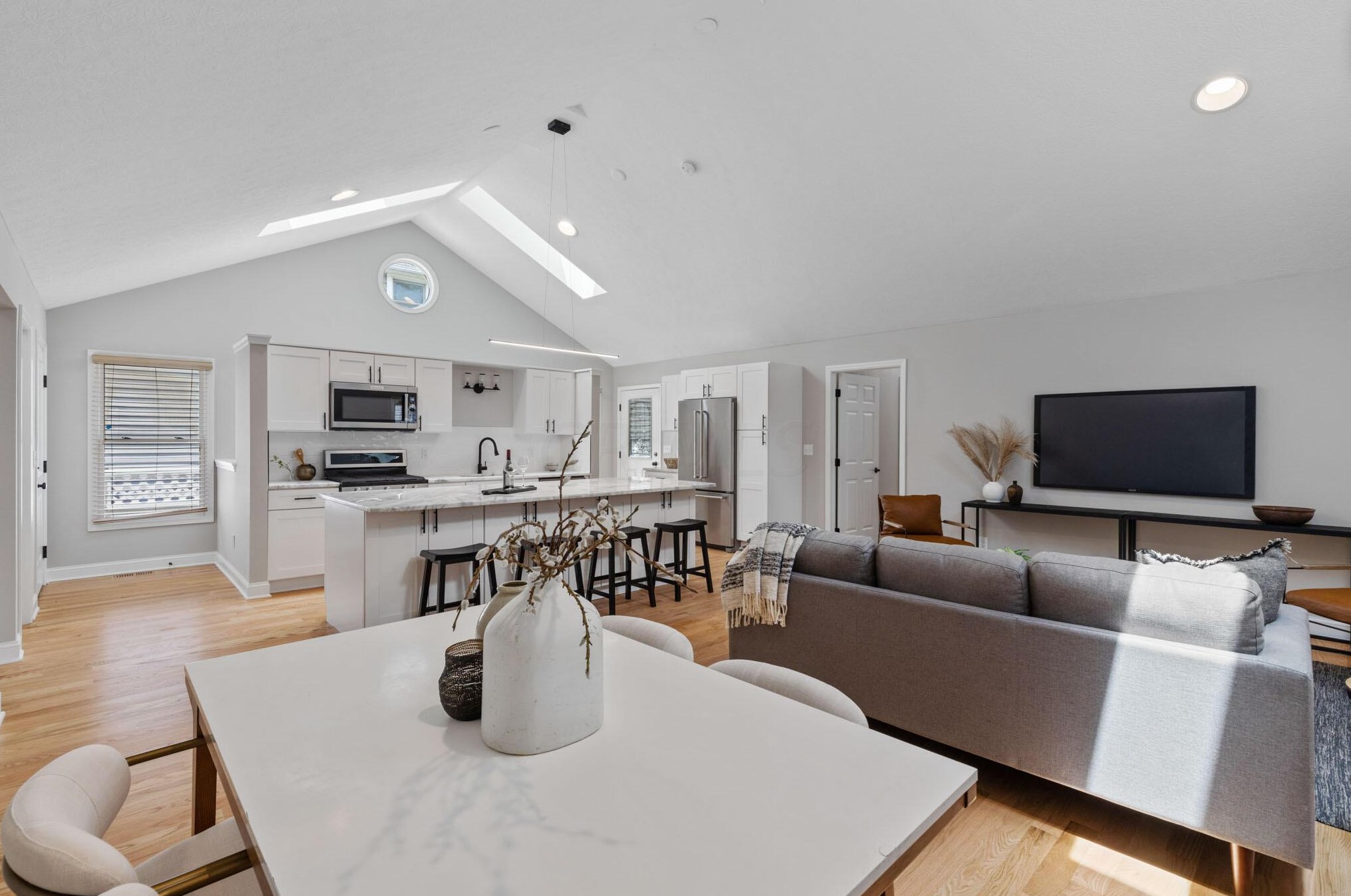 518 Beck St, Columbus OH  43206-1376 exterior