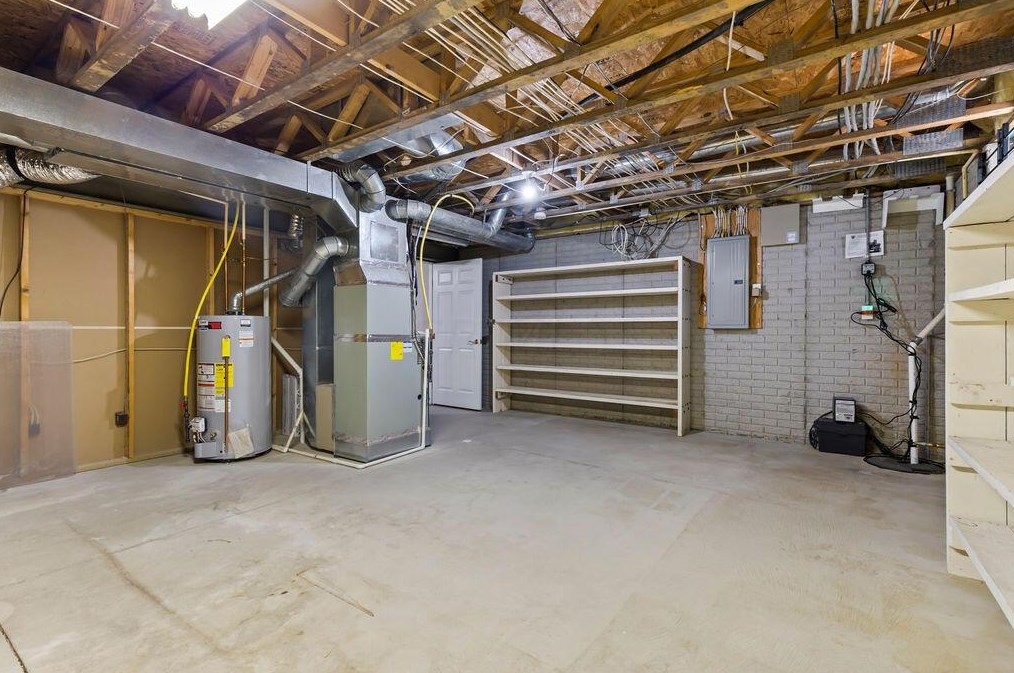 3971 Kensingwood Dr, Columbus OH 43230-8453 exterior