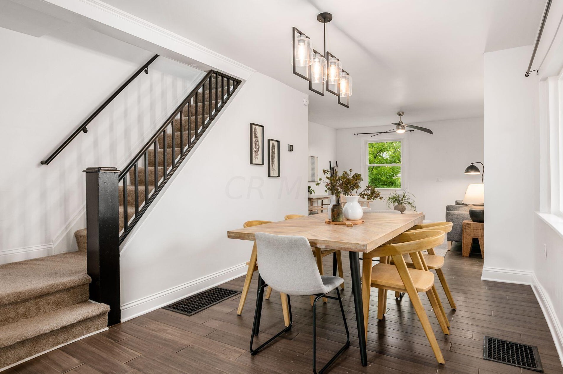 395 Welch Ave, Columbus OH 43207-5703 exterior