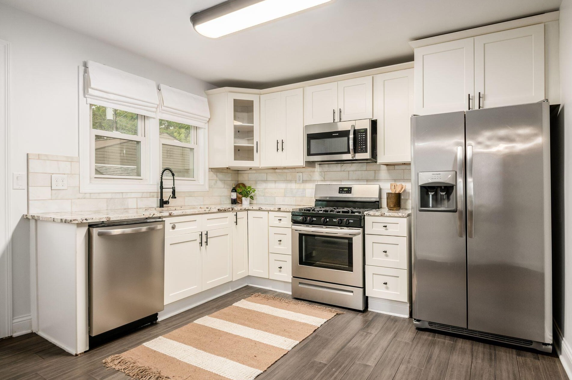 395 Welch Ave, Columbus OH 43207-5703 exterior