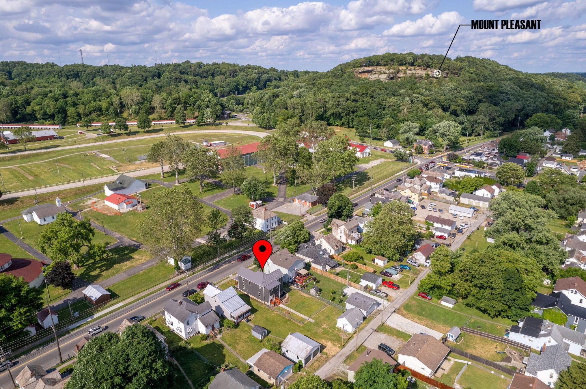 152 Fair Ave, Lancaster OH 43130-2320 exterior