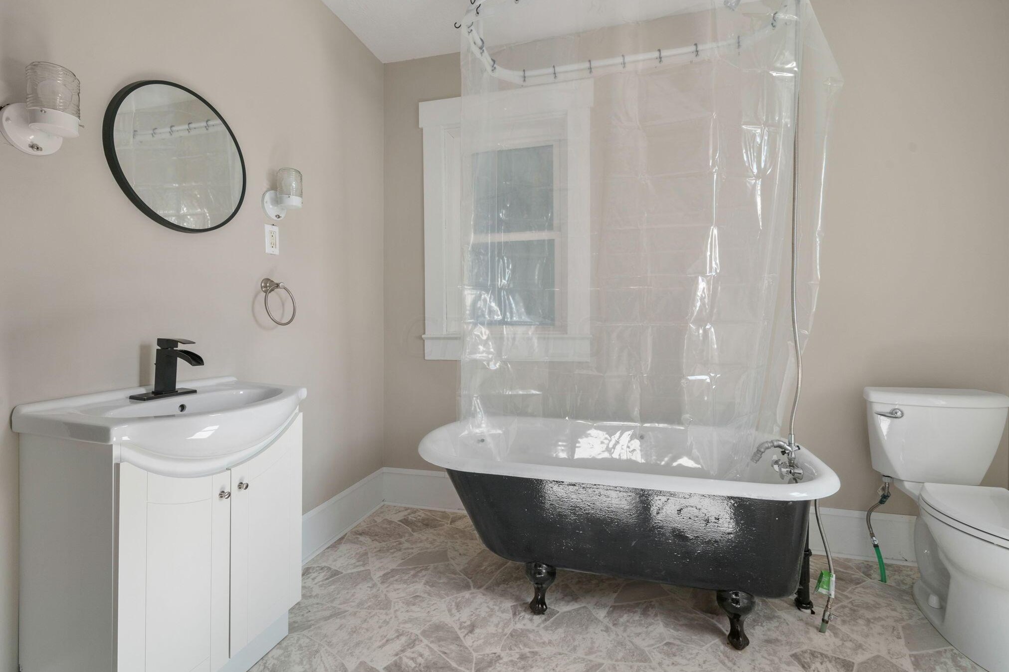 152 Fair Ave, Lancaster OH 43130-2320 exterior