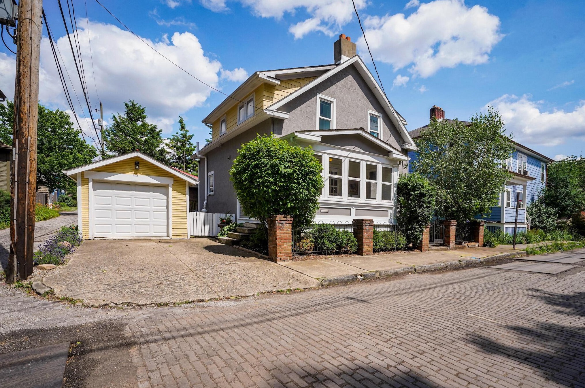 1062 Mount Pleasant Ave, Columbus OH  43201-3555 exterior