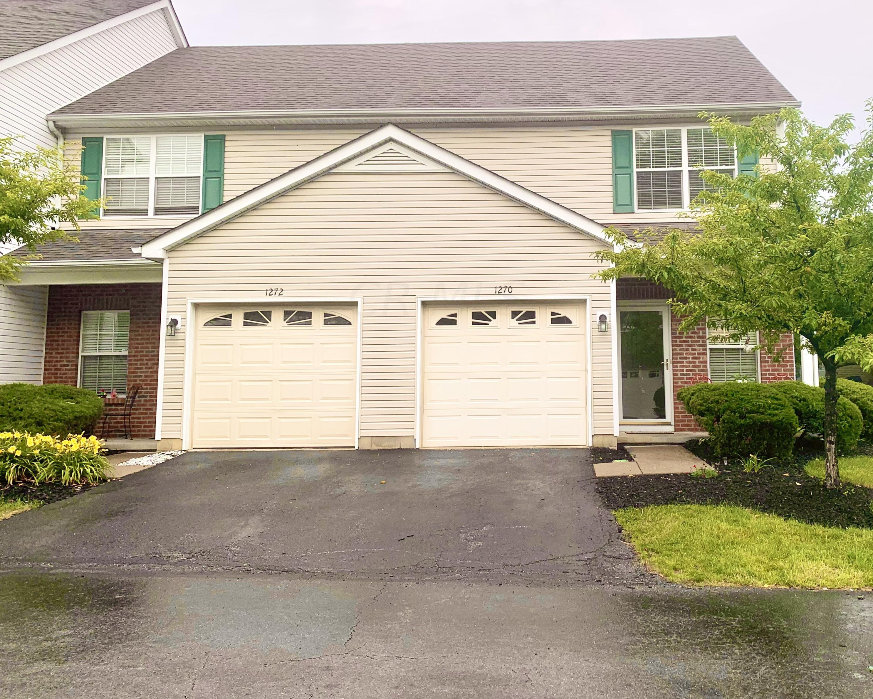 1270 Grove Dr, Columbus OH 43230-6282 exterior