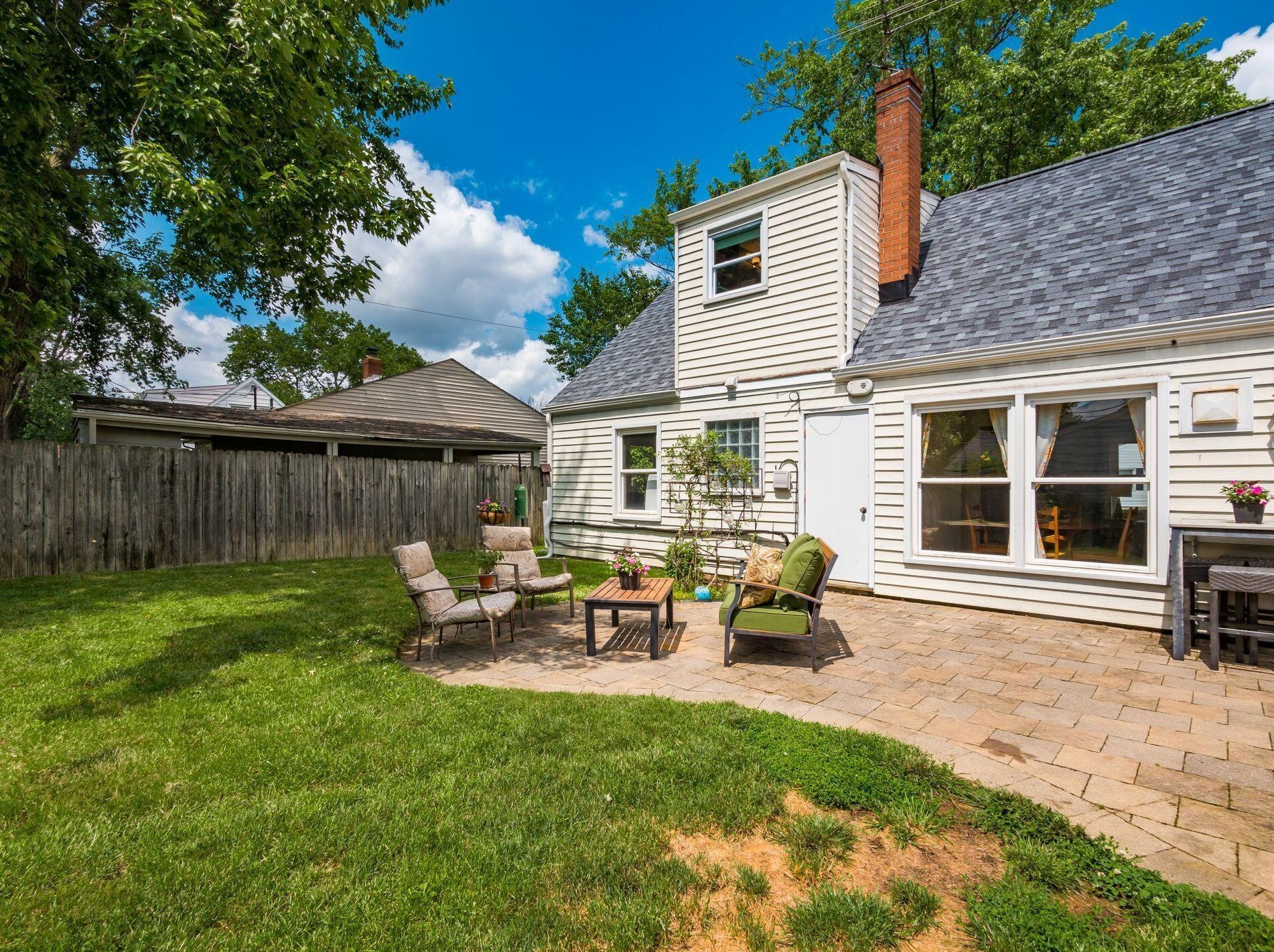 161 Topsfield Rd, Columbus OH 43228-1240 exterior