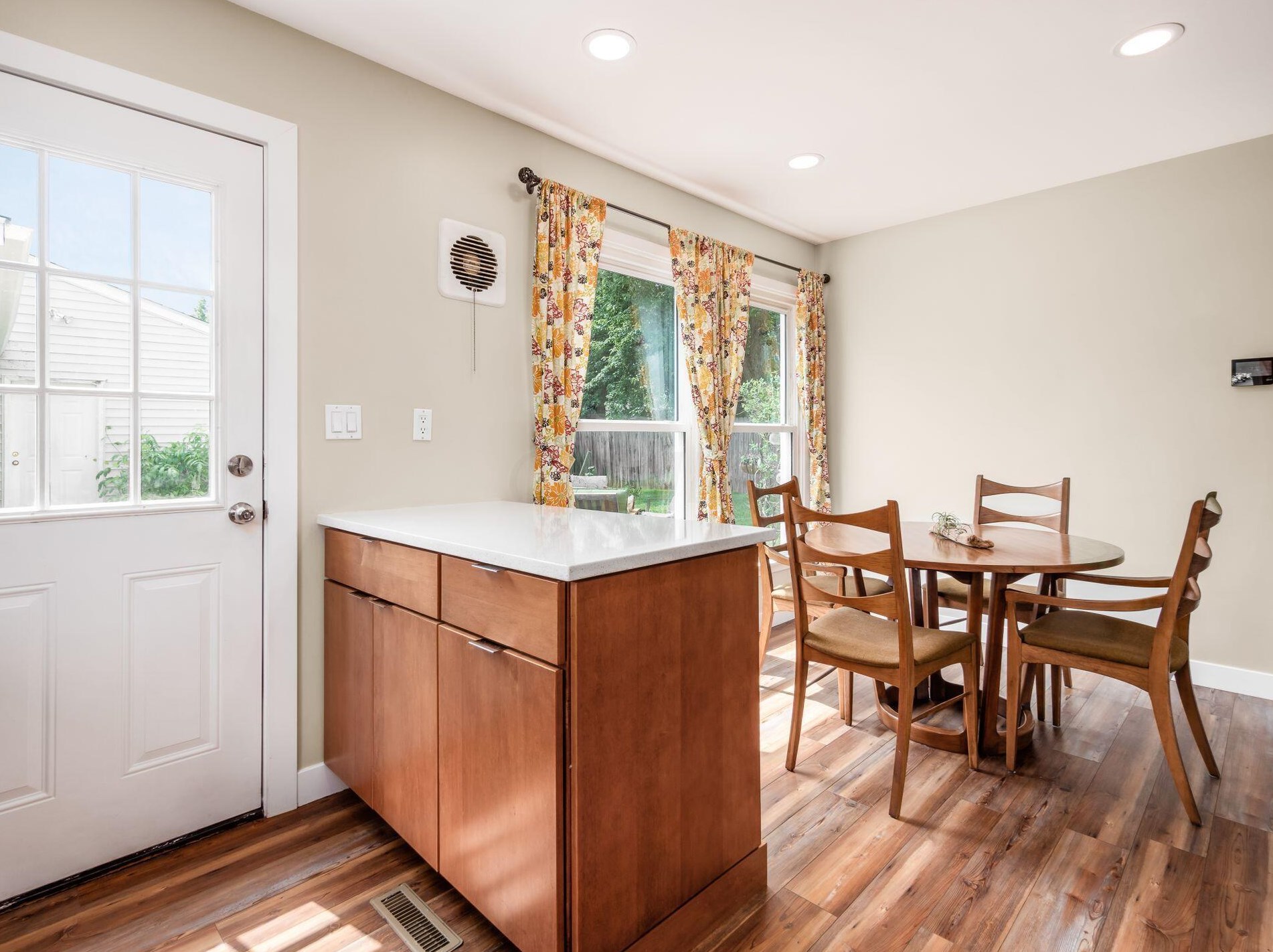 161 Topsfield Rd, Columbus OH 43228-1240 exterior