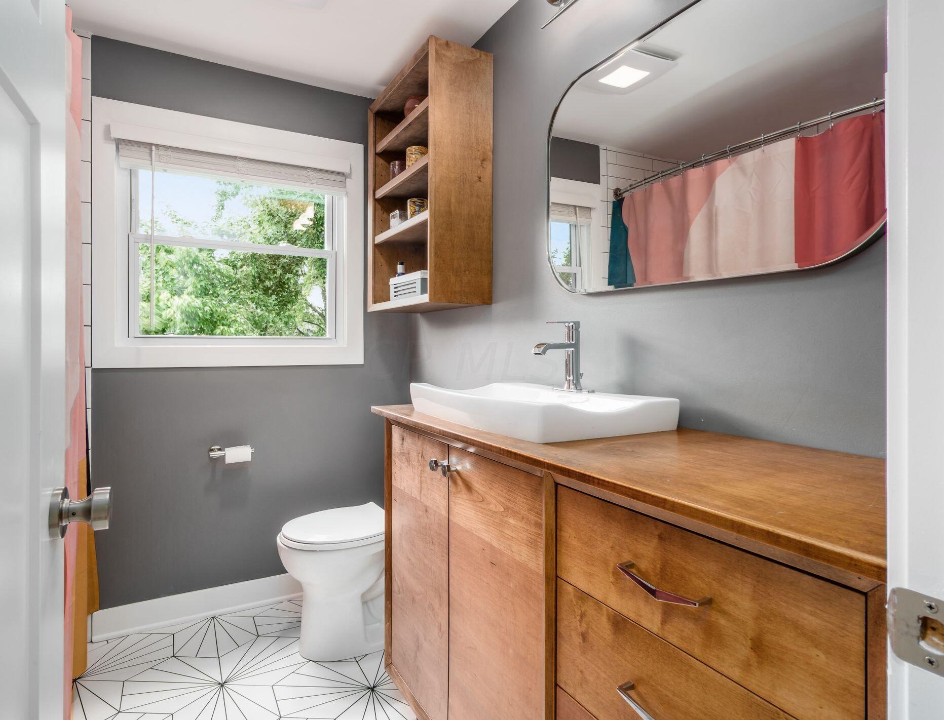 161 Topsfield Rd, Columbus OH 43228-1240 exterior