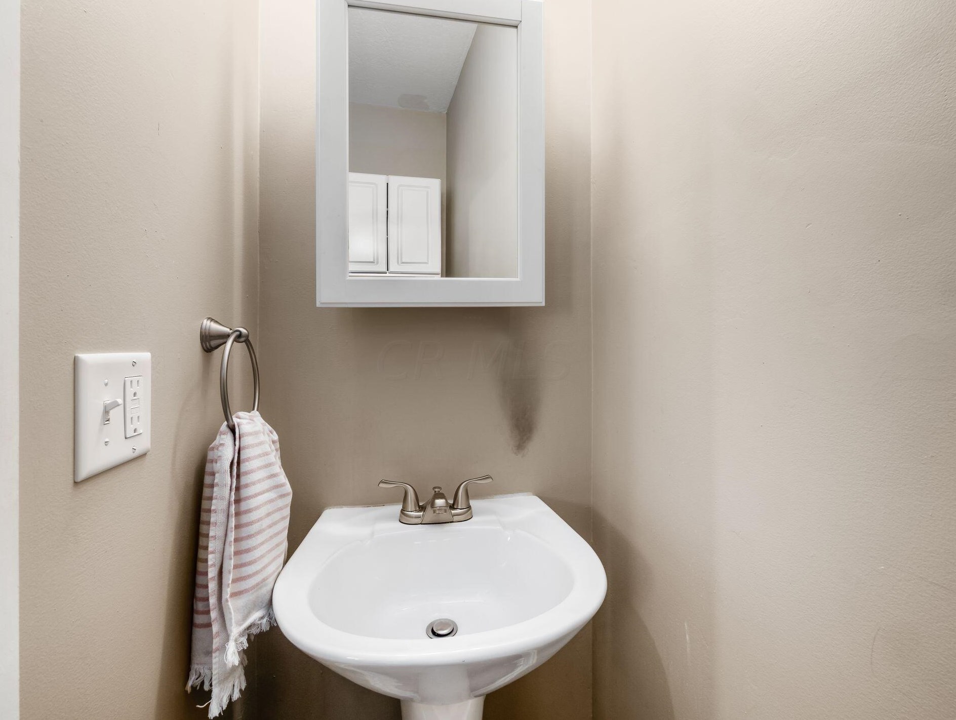 1289 4th St, Columbus OH 43206-1104 exterior