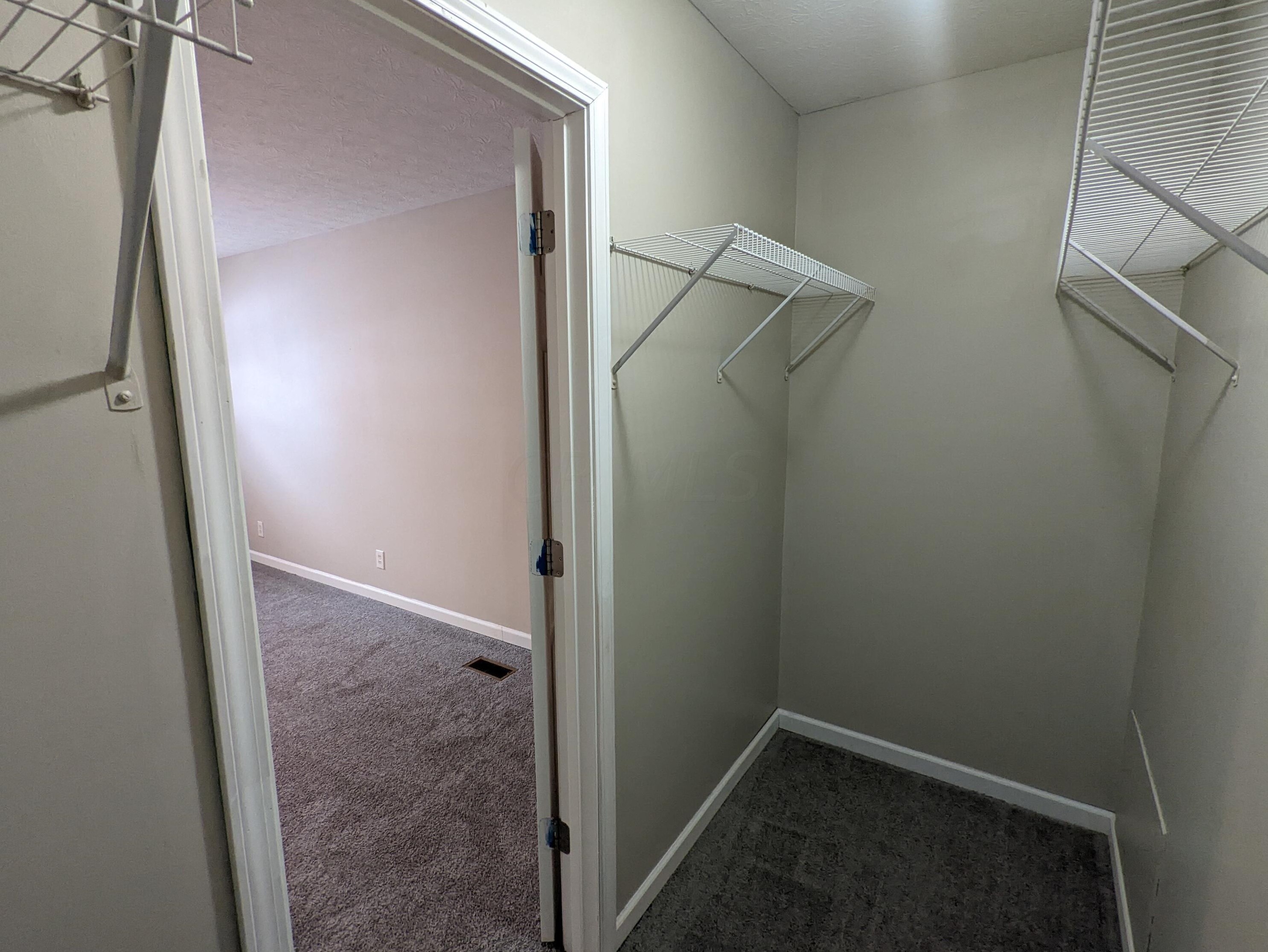 2556 Brooklyn Rd, Columbus OH 43231-5918 exterior