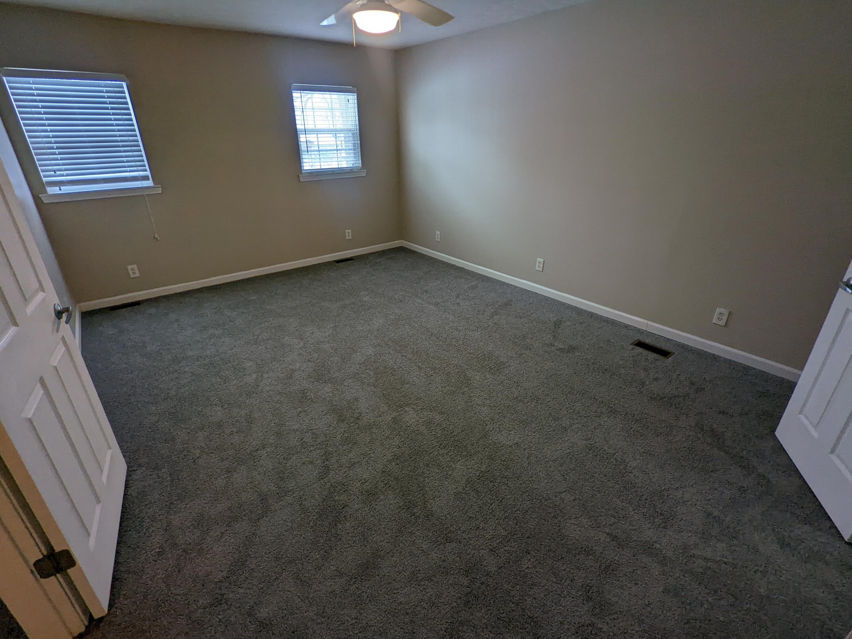 2556 Brooklyn Rd, Columbus OH 43231-5918 exterior