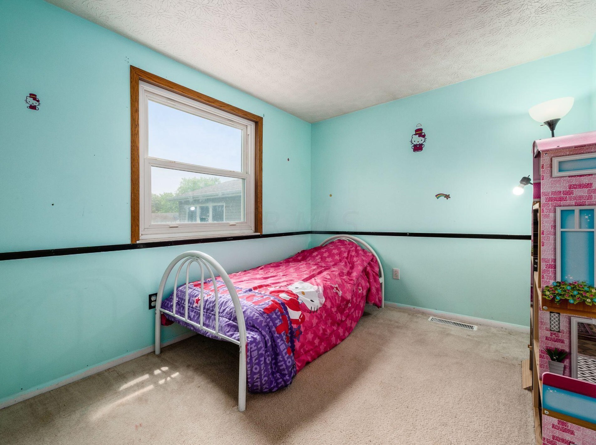 5009 Old Tree Ave, Columbus OH 43228-2234 exterior