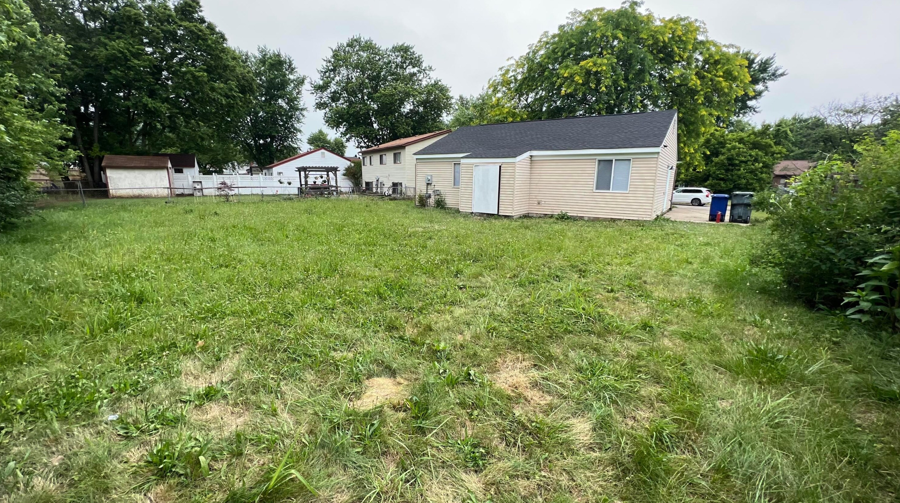 5401 Adderley Ave, Columbus OH  43232-5426 exterior