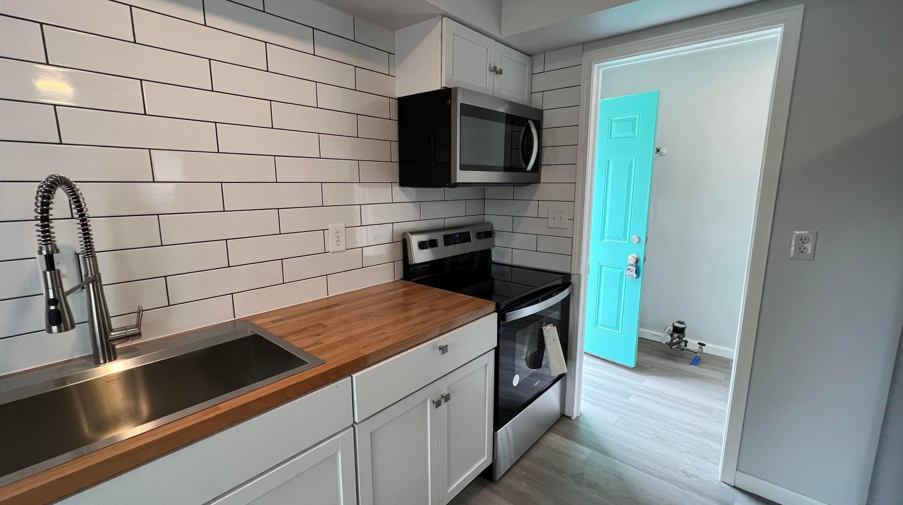 5401 Adderley Ave, Columbus OH  43232-5426 exterior