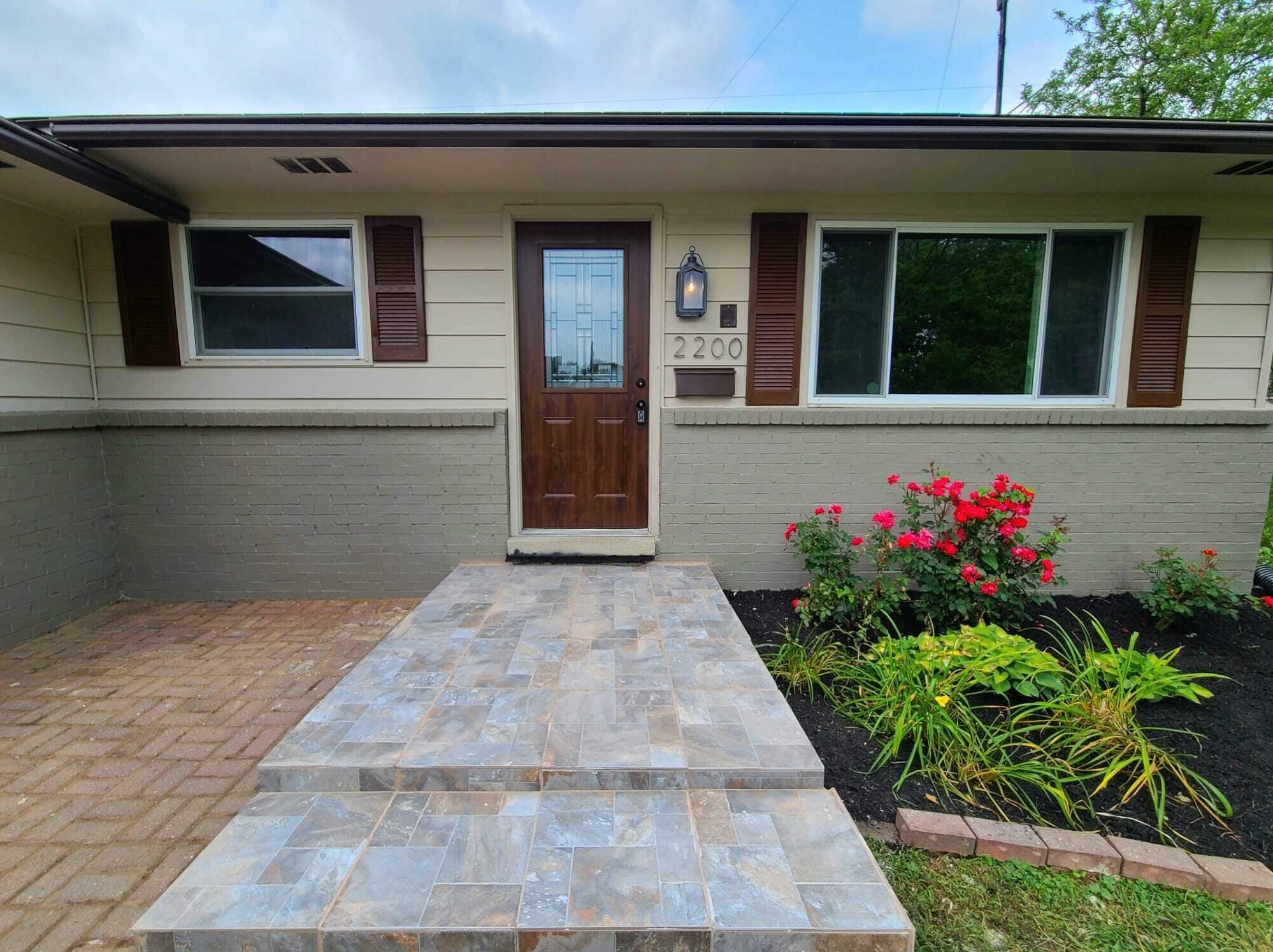 2200 Waldorf Rd, Columbus OH  43229-5352 exterior