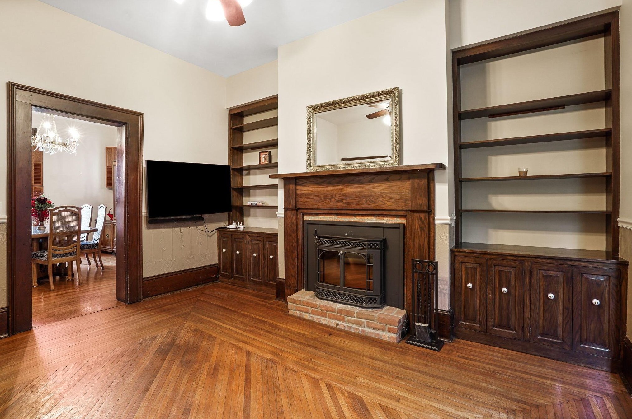 333 Wheeling St, Lancaster OH  43130-3818 exterior