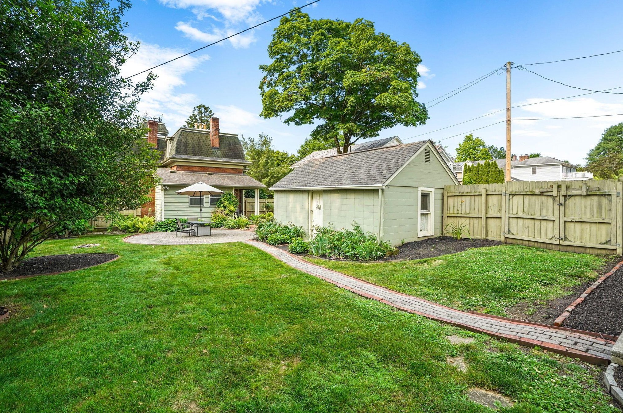 333 Wheeling St, Lancaster OH  43130-3818 exterior