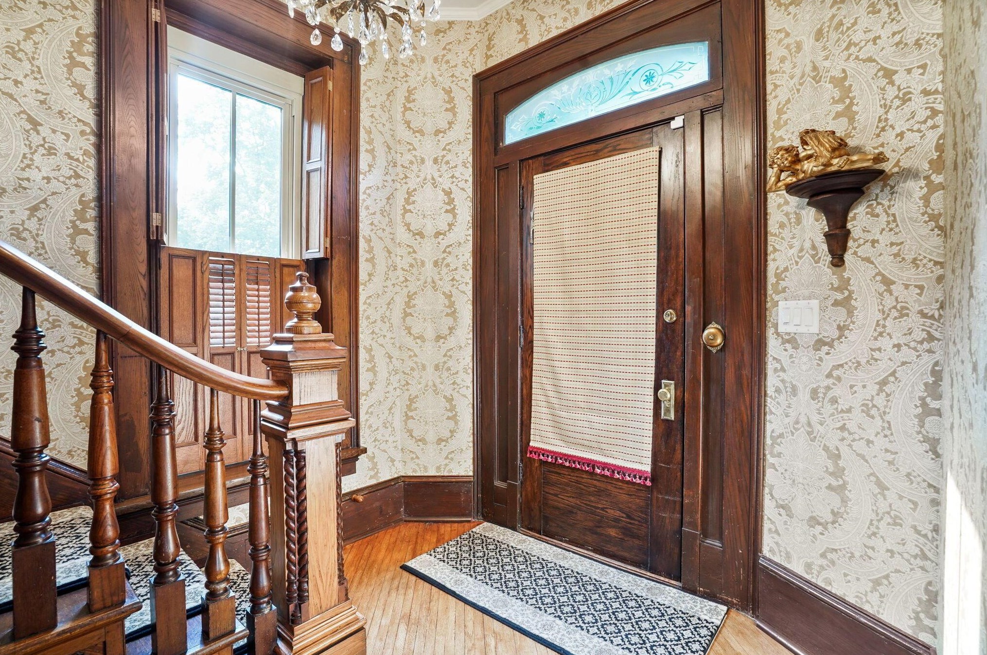 333 Wheeling St, Lancaster OH  43130-3818 exterior